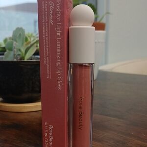 Rare Beauty Positive Light Gloss in Glamour Pink